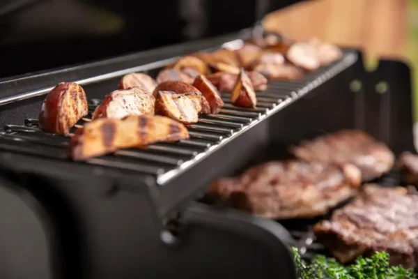 Weber - GENESIS E-315 Natural Gas Grill - Black - Image 3