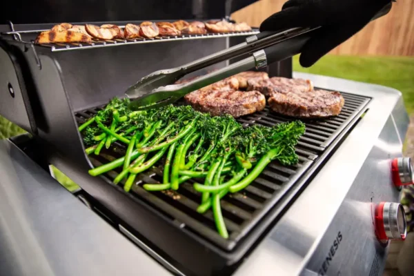 Weber - GENESIS E-315 Natural Gas Grill - Black - Image 5